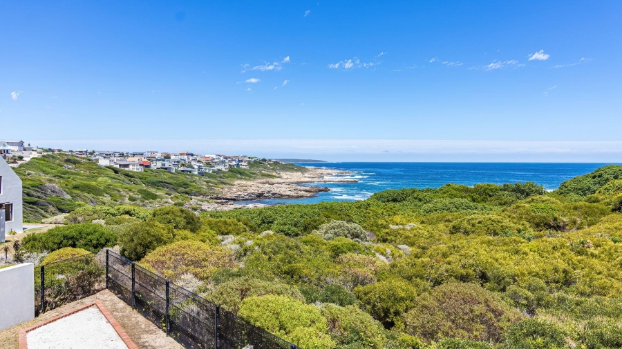 3 Bedroom Property for Sale in De Kelders Western Cape